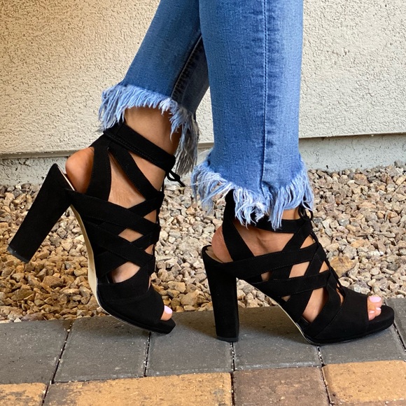 Via Spiga Kid Suede Block Heel Lace Up Platform - Picture 2 of 14